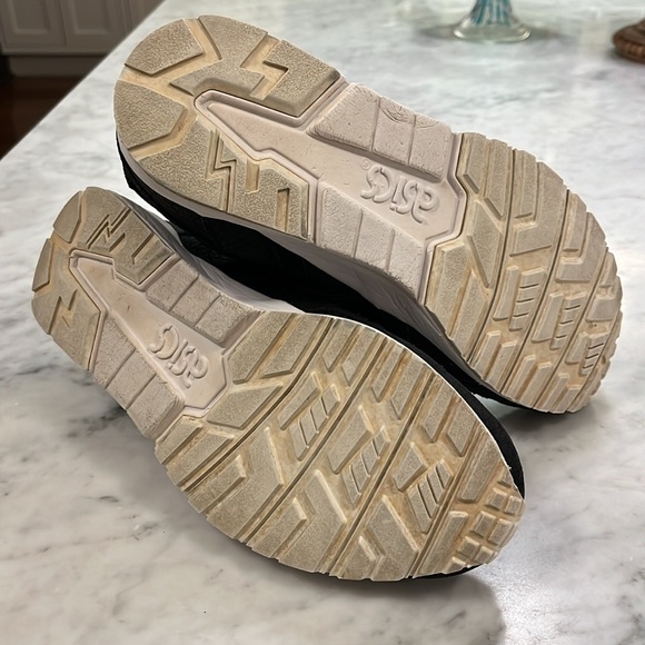 Asics Gel-Lyte V Women’s 9.5 Black - Picture 6 of 7